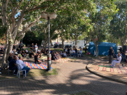 فيديو: صلاة الجمعة الحاشدة في حديقة الاثنين بيافا 